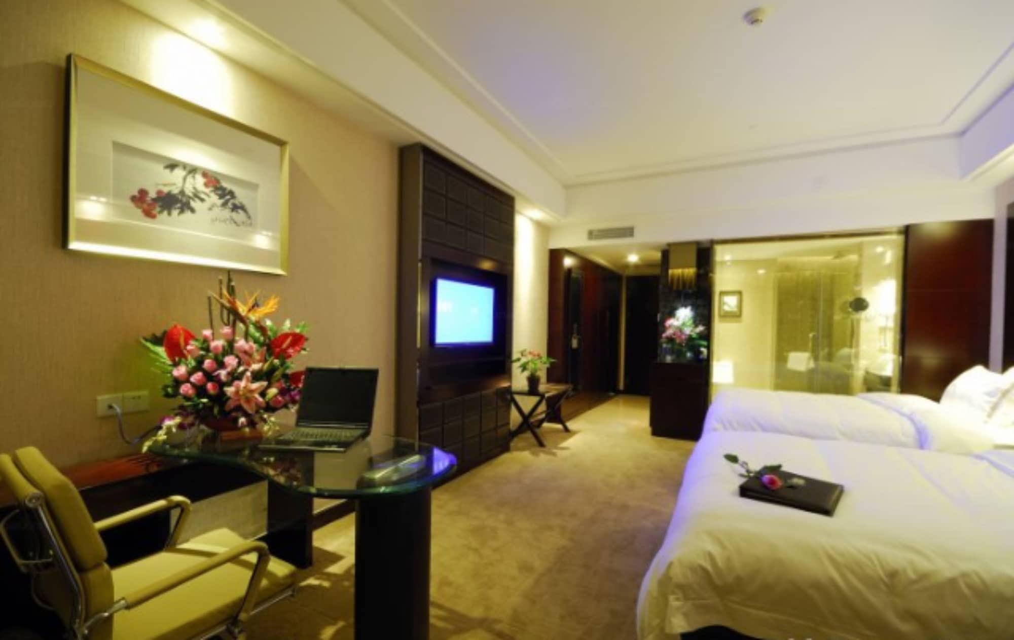 ปอย่า ฮอลิเดย์ โฮเต็ล Hotel กวางโจว ภายนอก รูปภาพ
