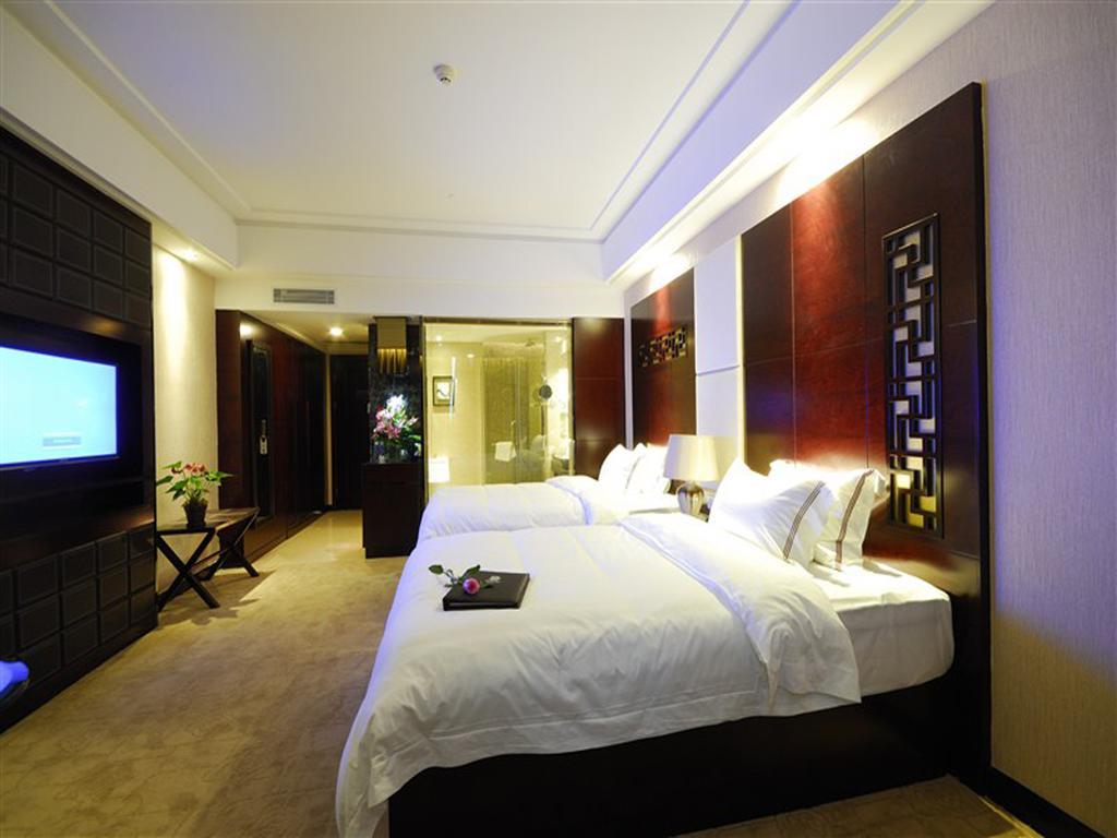 ปอย่า ฮอลิเดย์ โฮเต็ล Hotel กวางโจว ห้อง รูปภาพ