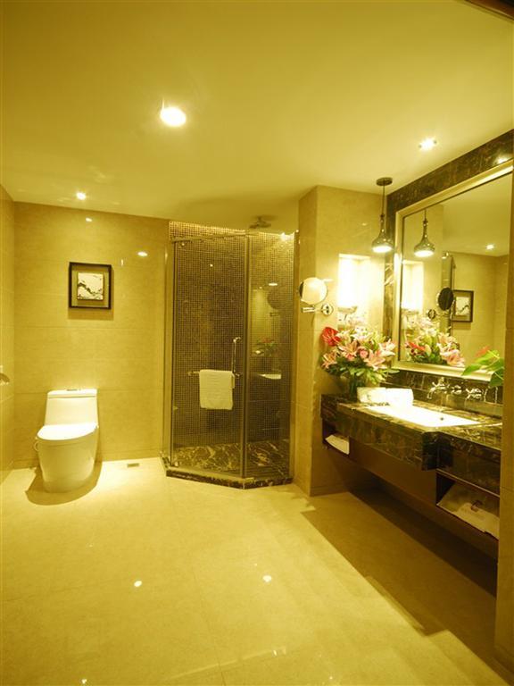 ปอย่า ฮอลิเดย์ โฮเต็ล Hotel กวางโจว ห้อง รูปภาพ